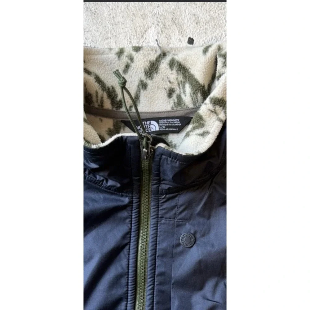 The North Face Men's Navy Quarter Zip Jacket Stand-Up Collar Regular Fit L